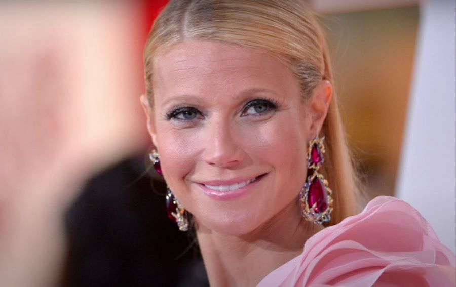 Gwyneth Paltrow skincare routine | Closeup of Gwyneth Paltrow on red carpet