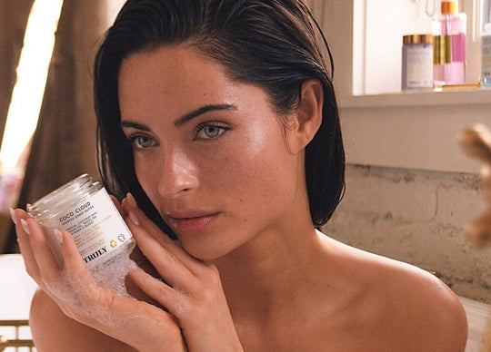 5 Coconut Milk Benefits for Skin