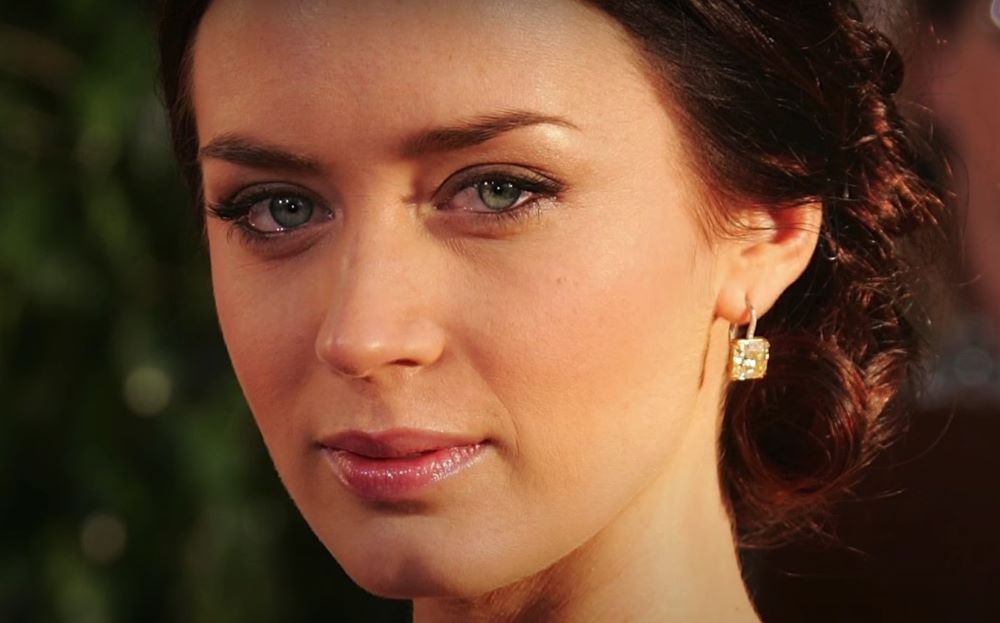 Emily blunt skincare routine | close up of emily blunt 